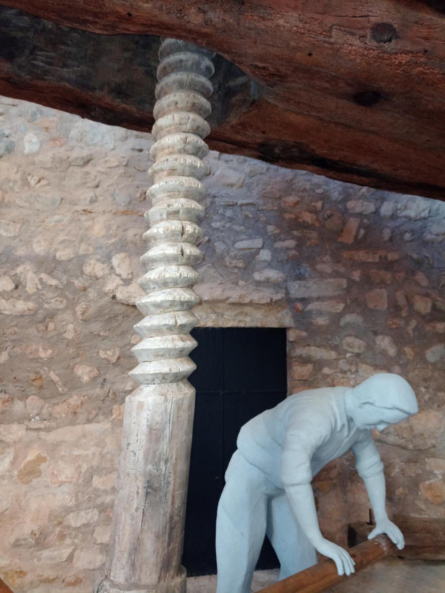 Tranquil And Spacious Townhouse In Historical And Picturesque Cervera Del Maestre エクステリア 写真